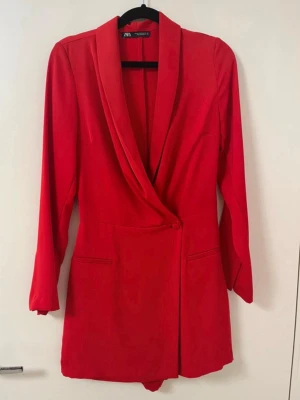 Zara mini dress - Zara Red Blazer Inspired Mini Dress with built-in shorts