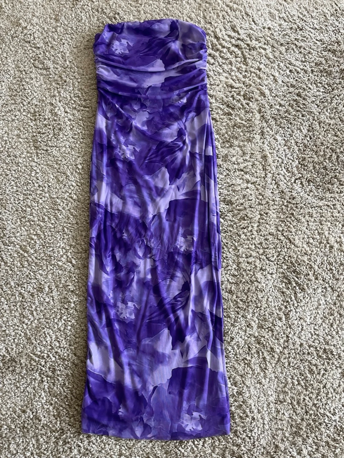 Lila klänning stretch storlek M/L oanvänd  - 1
