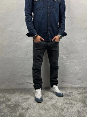 Replay jeans  - Ett par riktigt snygga jeans från Replay i storlek W31 L32 i modellen Anbbas Hyperflex 