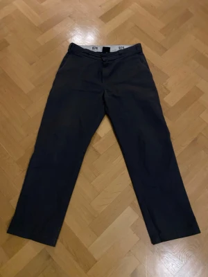 Gråa Dickies 874 chinos - Klassiska gråa Dickies 874 chinos 