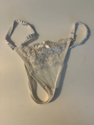 Stringtrosa - Stringtrosa Pris: 50kr  Storlek: S Nya 