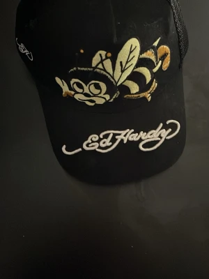 Ed Hardy Keps - Väldigt snygg keps använd fåtal gånger. Pris kan diskuteras.