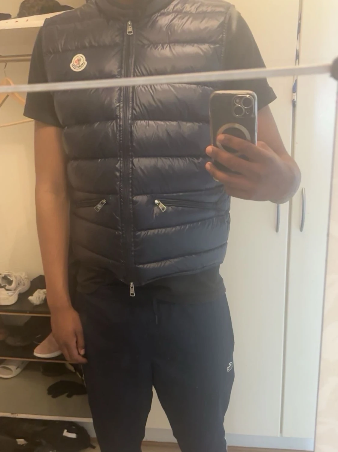 Mörkblå dunväst från Moncler - 2