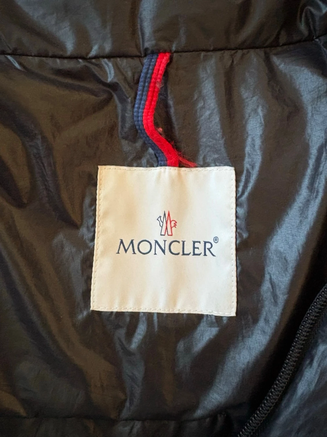 Svart dunväst från Moncler - 2