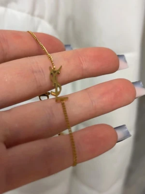 Guld armband  - Ny köpt guld platerat armband, jätte fint och elegant