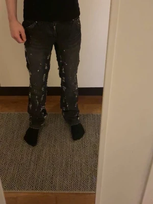 London denim SWAG  - Riktigt fint par, exklusiva och svåra att få tag på. köpte dem i London och har använt dom cirka 3-4 gånger.  W: 29 L: 34