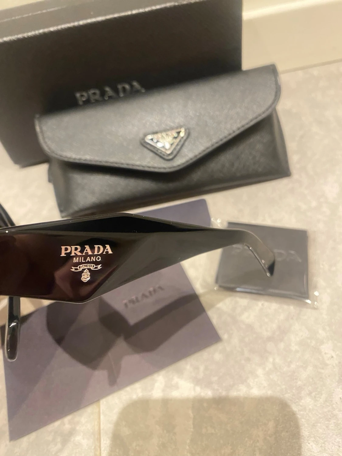 Prada solglasögon  - 3