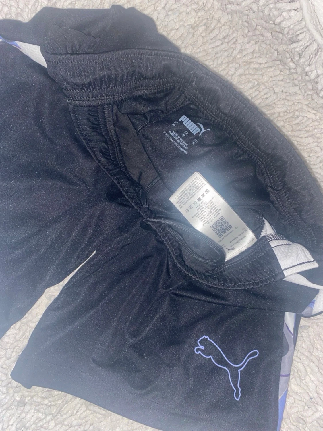 Svarta sportshorts från Puma - 1