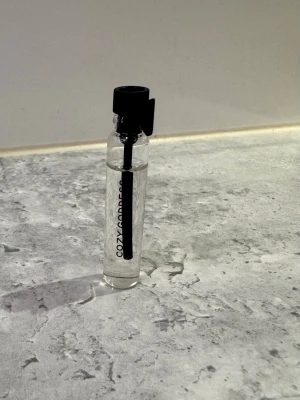 Essnce - Cozy goddess - Essnce - Cozy goddess, köpt nyligen och bara provad 