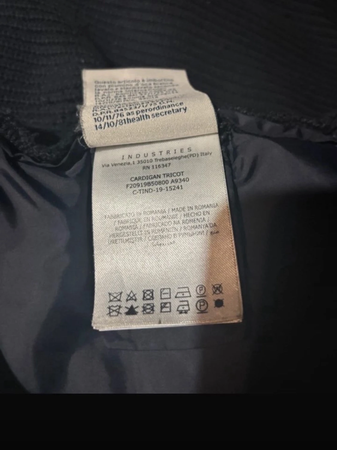 Mörkblå dunväst från Moncler - 5