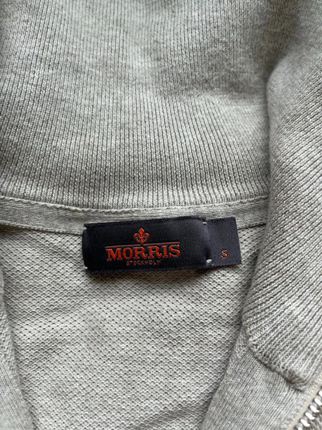 Beige ziptröja med hög krage - 5