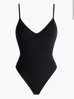 Svart body  - Svårt nu body från hm!