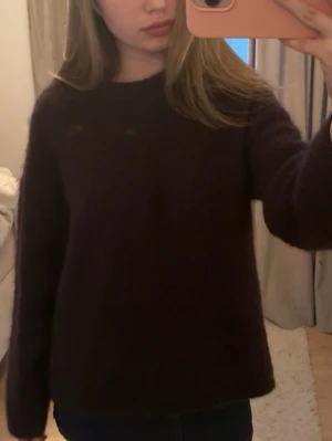 Mohair stickad tröja vinröd  - Stickad tröja i mohair från hm, vinröd❤️