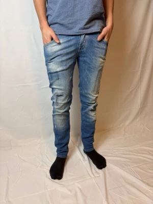 Jacob cohen jeans - Jacob cohen jeans storlek 28 skick 9/10 modell nick plagg nmr 12