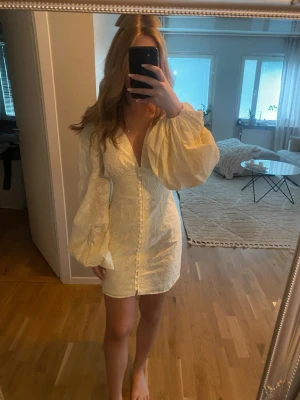 Klänning Adoore - Ny med lappar 💛