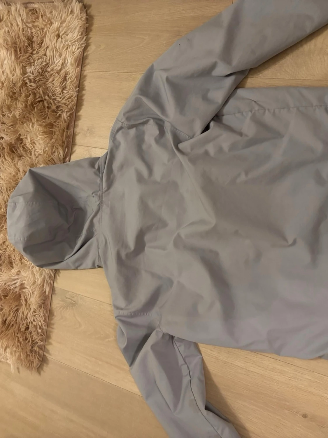 Grå vindjacka från Under Armour - 2