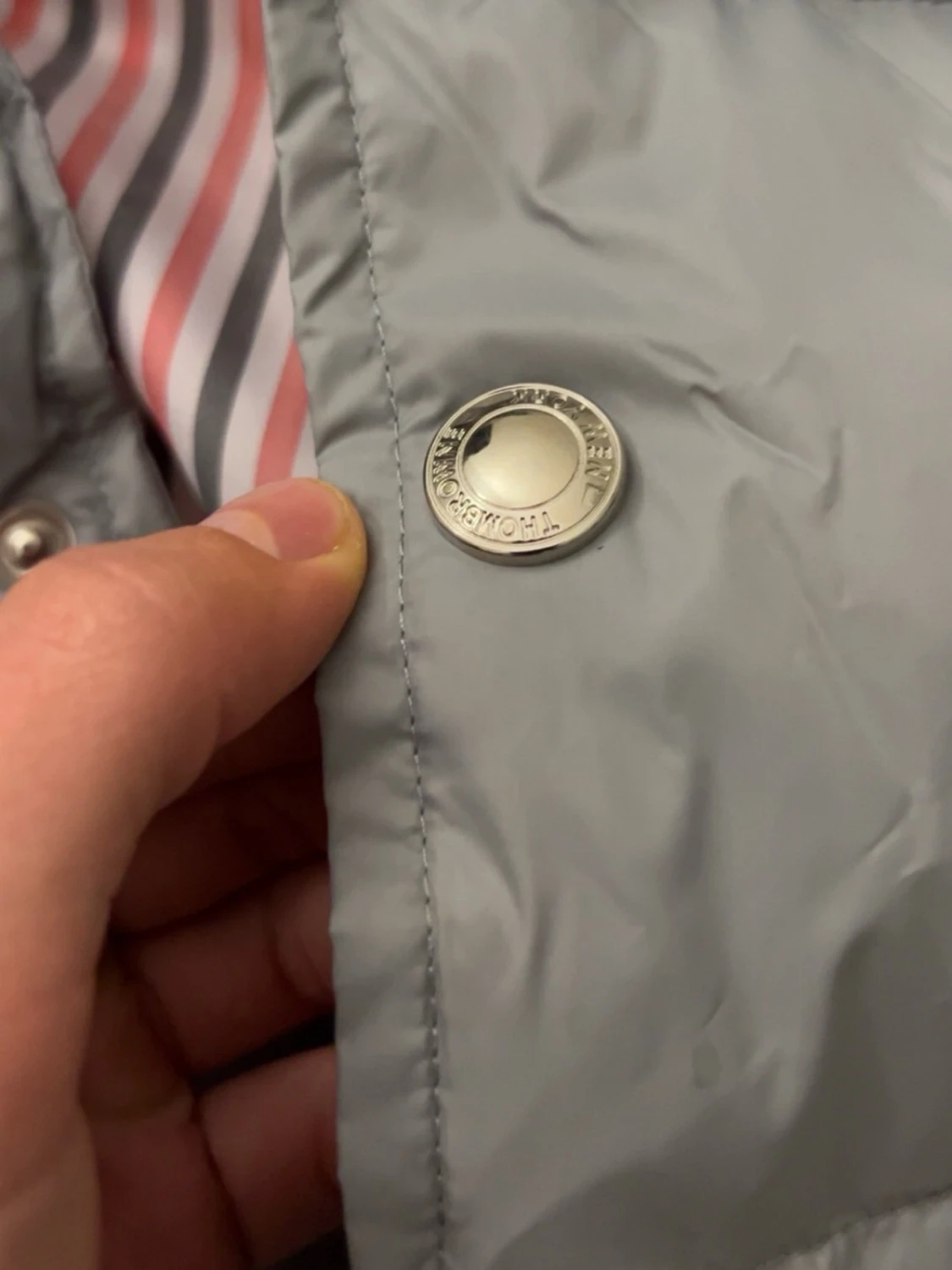 Grå thom browne puffer jacka - 2