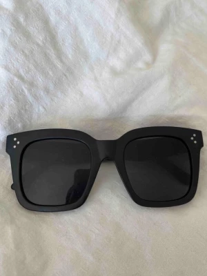 Glasögon  - Helt nya