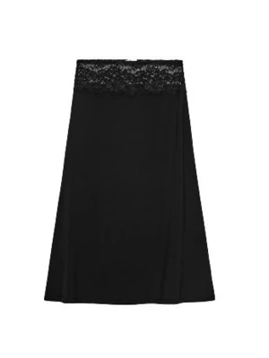Svart kjol från zara - Oanvänd midi kjol från Zara, svart men bilderna är bruna, den är slutsåld i svart🤗