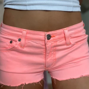 Q5 Koral jeansshorts lowrise  - Midja ca 39,5-40