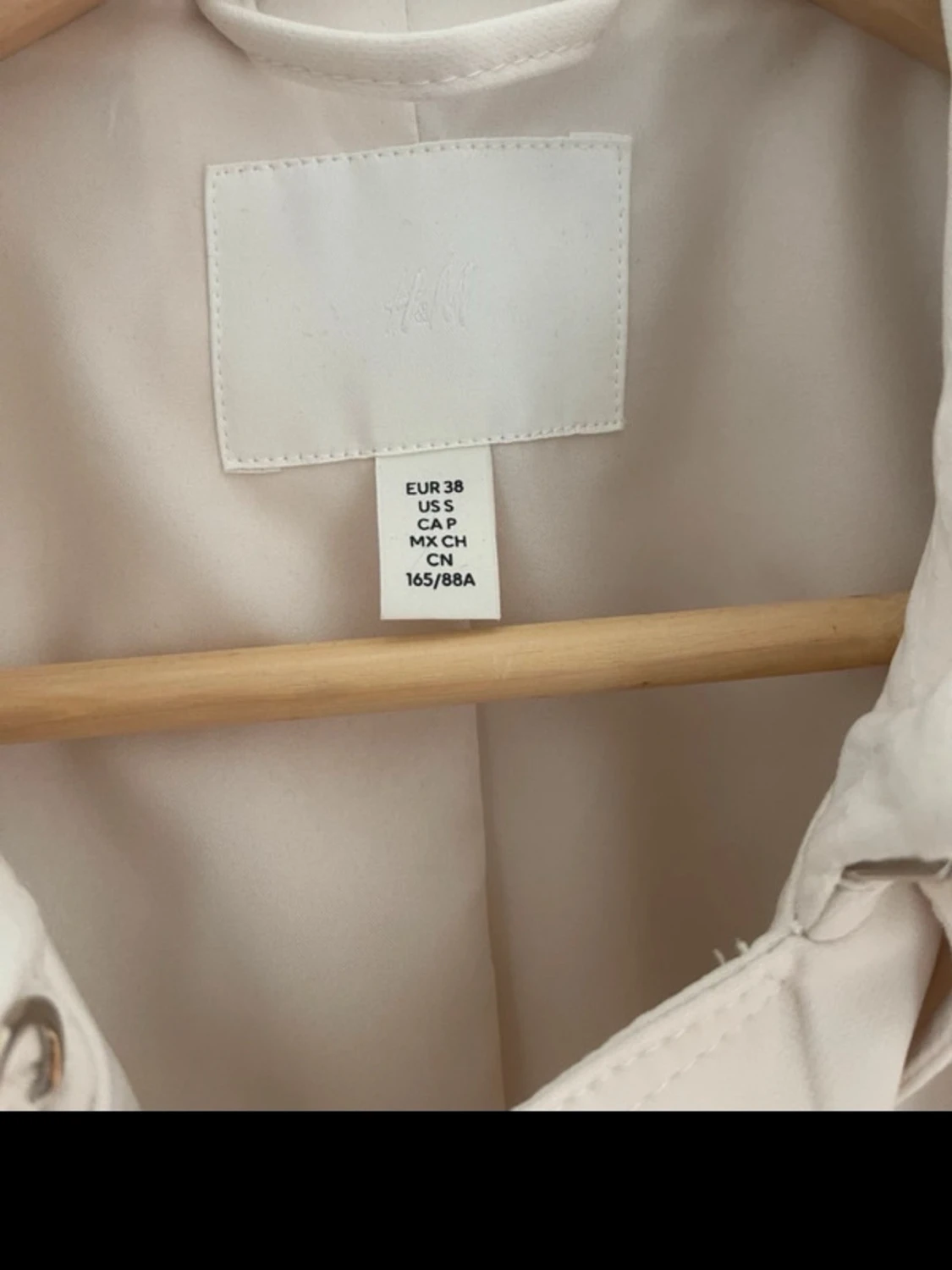 Beige trenchcoat från H&M - 2