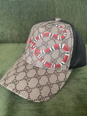 GG snake keps - För flera bilder är det bara fråga 🙂