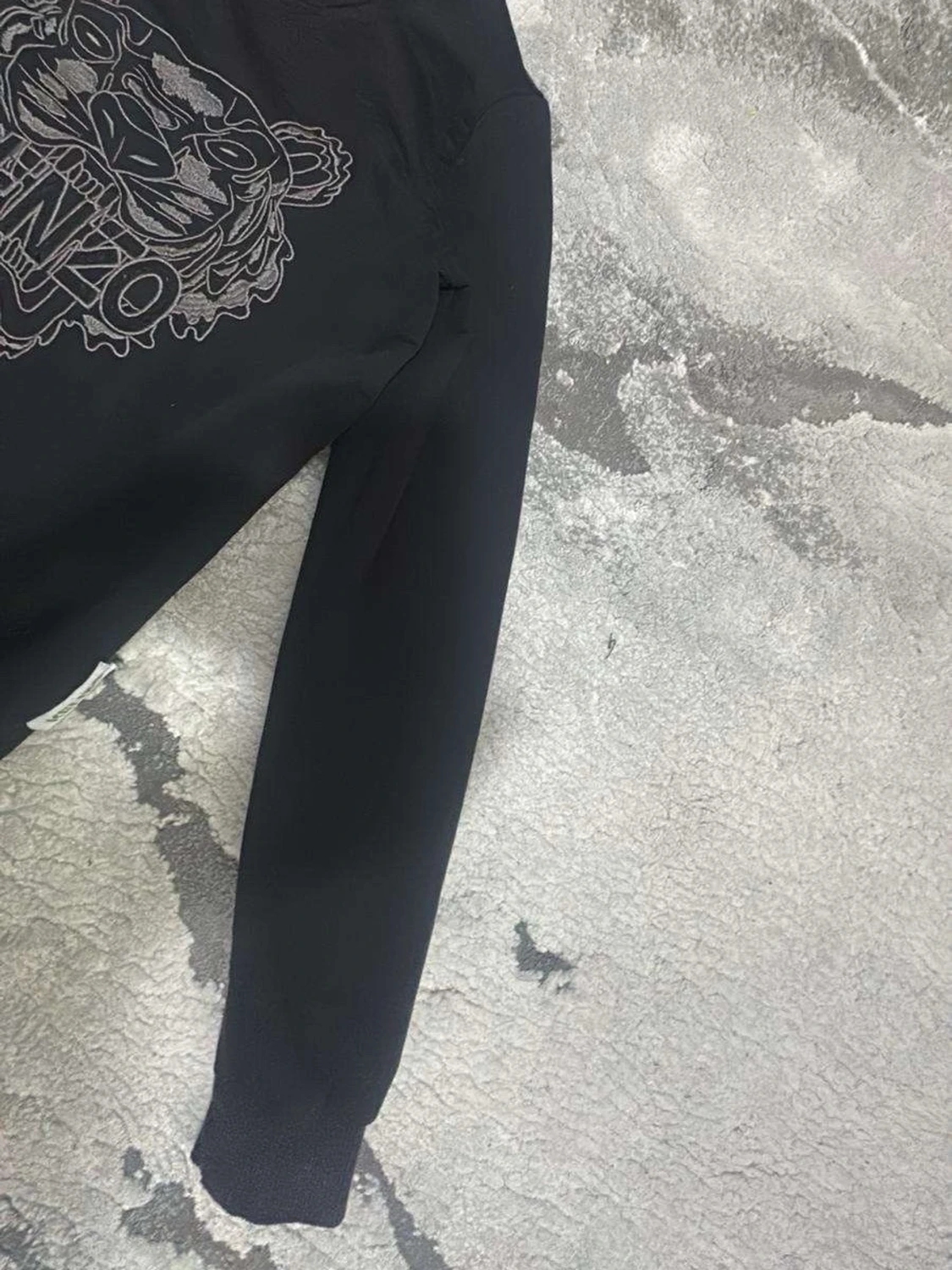 Svart sweatshirt från Kenzo - 1