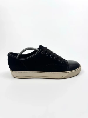 Lanvin cap toe  - Lanvin Cap Toe sneakers. Storlek UK 8 / 42. Skick 8/10. Nypris ca 5200kr. 100% autentiska.