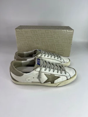 Golden goose sneakers  - Storlek 43 skick 9/10 box finns 