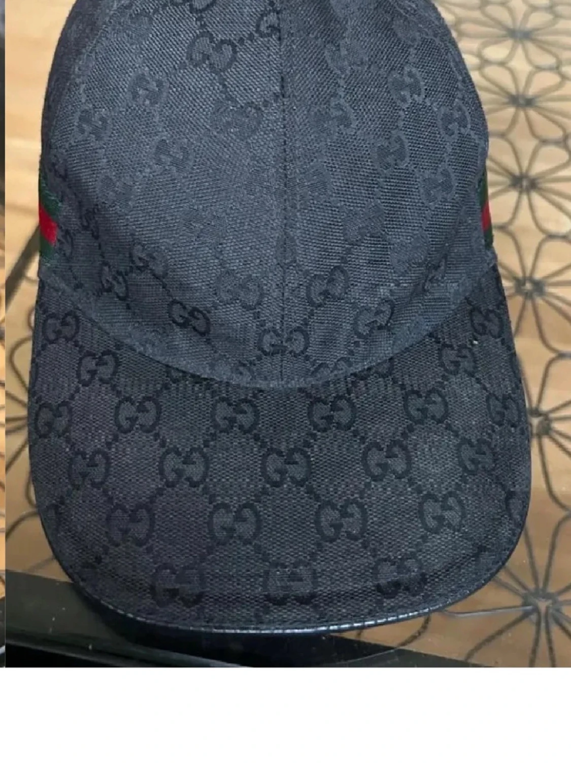 Svart keps från Gucci med GG-mönster - 1