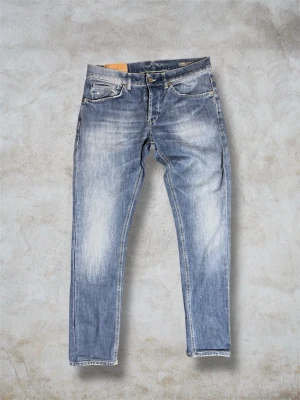 DONDUP GEORGE  - Snygga dondup jeans med modellen George| Strl: 33 | Hör av dig vid intresse eller om du undrar någonting! 