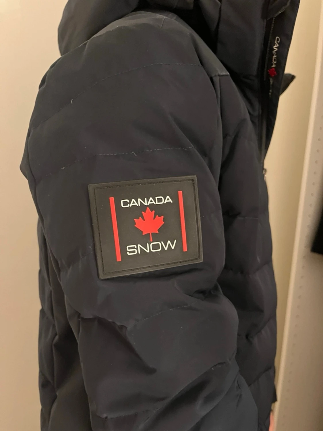 Svart dunjacka från Canada Snow - 4