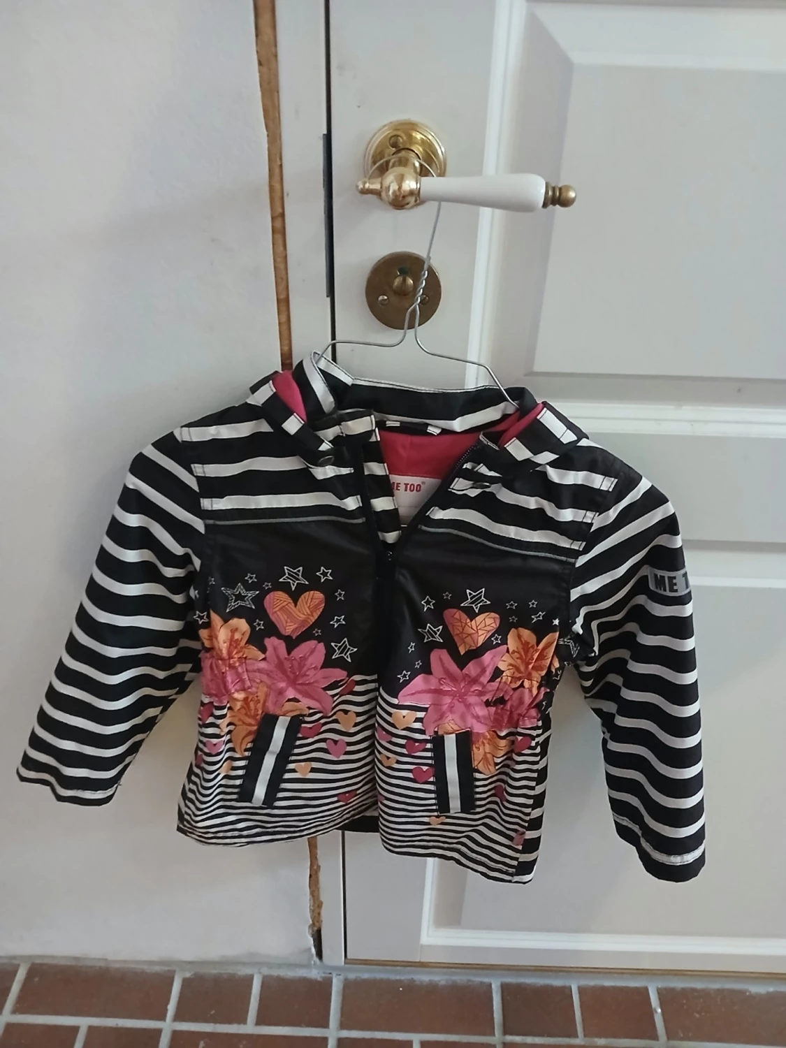 Randig jacka med blommor från Me Too