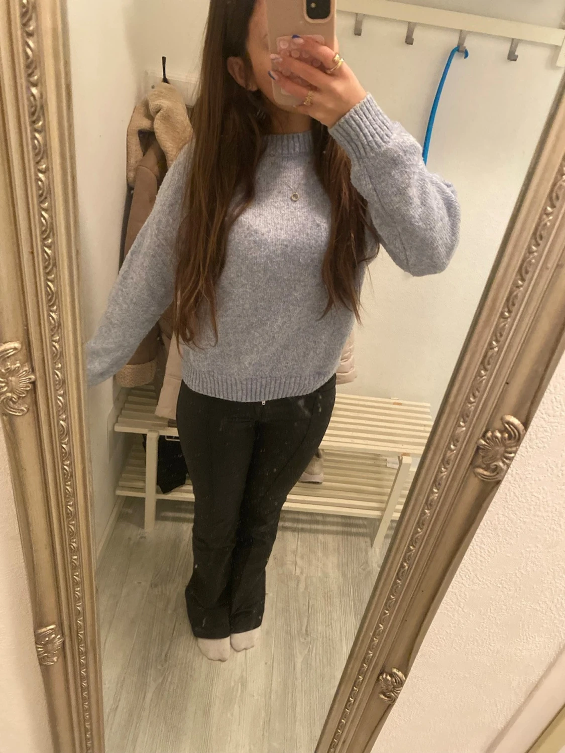 Ljusgrå stickad tröja