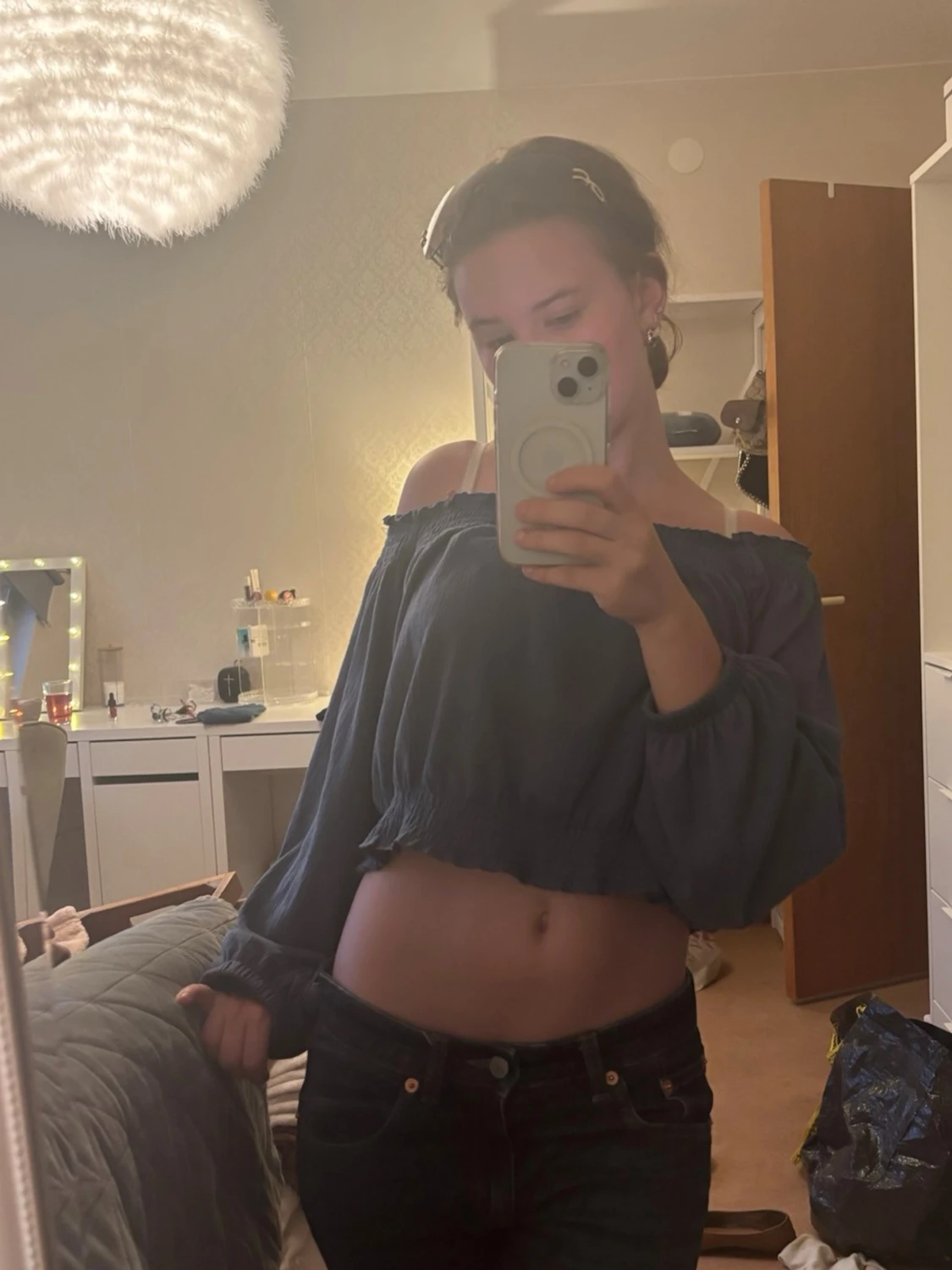 Blå offshoulder croppad topp H&M