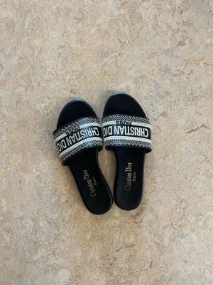 Sandaler - Jättefina men kommer inte till användning 