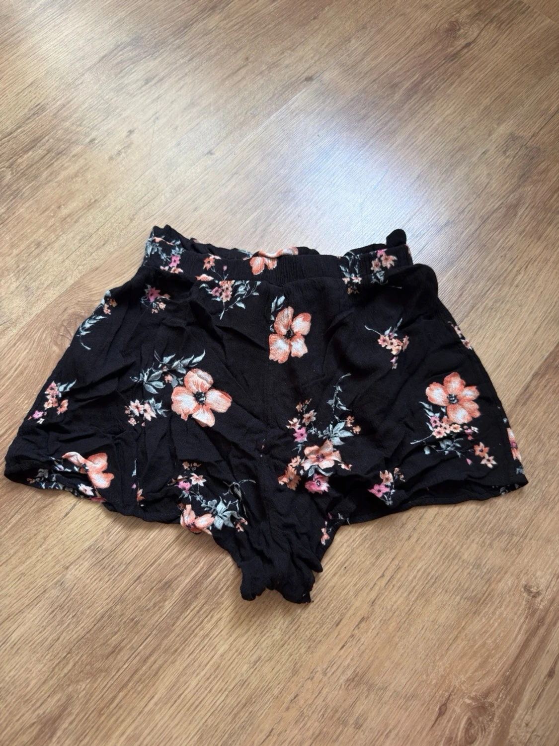 Blommiga shorts från H&M Divided - 2