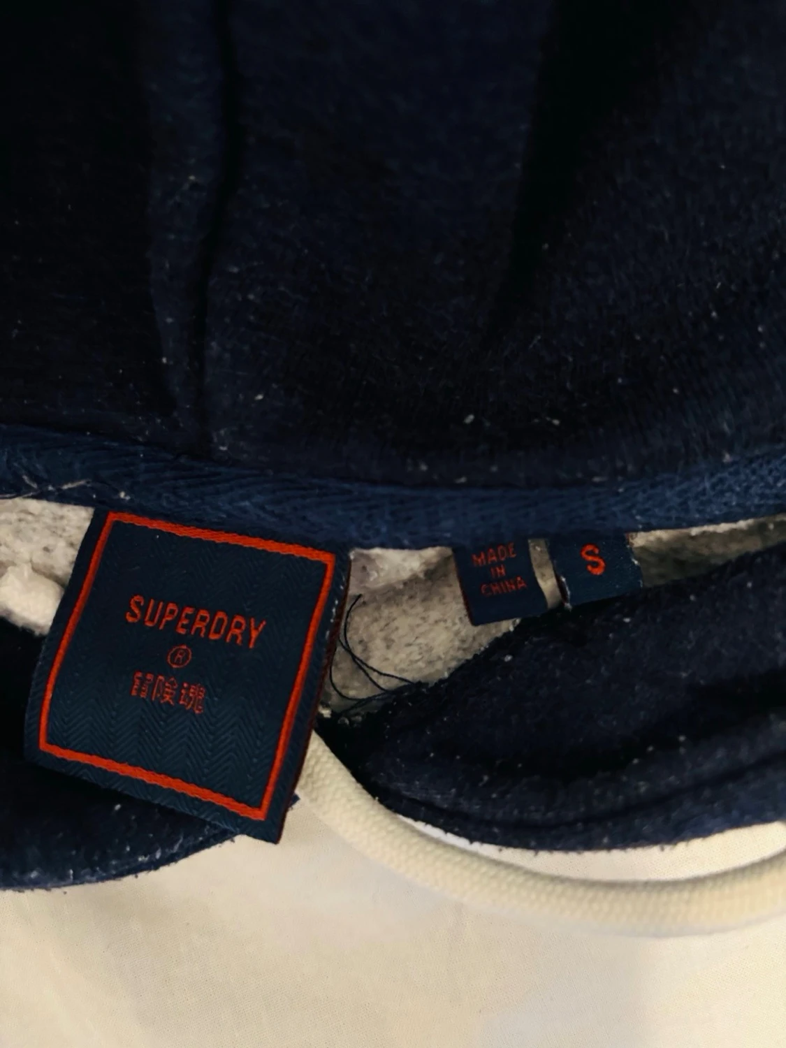 Mörkblå Superdry hoodie med tryck - 2
