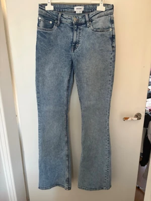 Jeans - Jeans från weekday storlek 28