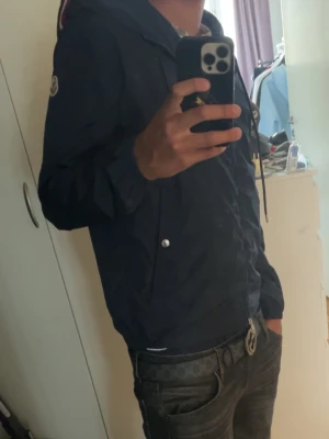 Moncler Windbreaker  - Säljer denna feta windbreakern. Pris kan diskuteras vid snabb affär. 