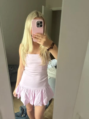 Zara klänning - Såååå söt klänning i storlek S! Aldrig använd🌸😇