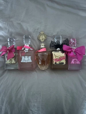 Juicy couture parfymer - 5st juicy couture parfymer, tre av de är 100ml och de andra två är 50ml. Kom privat för fler bilder 