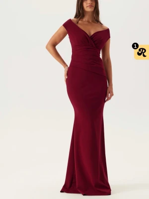 Vinröd långklänning bubbleroom golddiva - Söker denna klänning i stl. XXS-S!