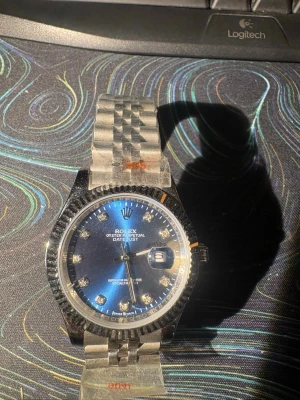 Oanvänd klocka. Blå  - Helt oanvänd. Kan sänka pris vid snabb affär 