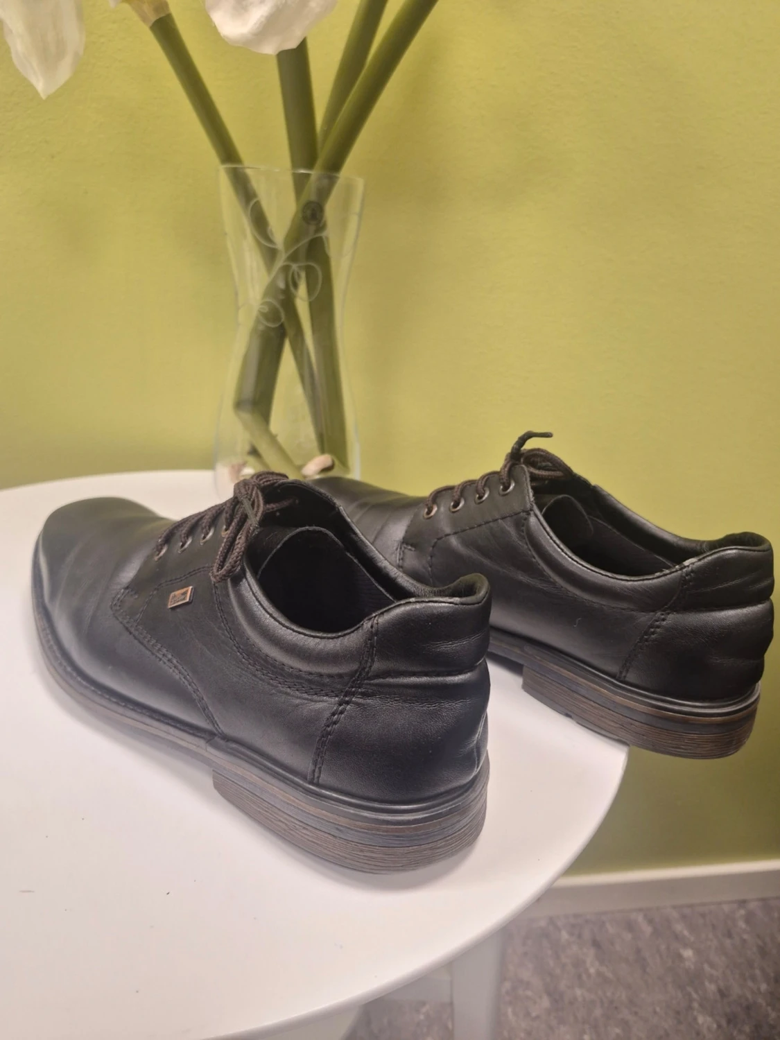 Rieker svarta loafers i läder med snörning 44 - 3