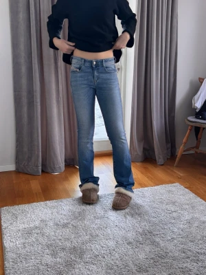 Diesel jeans  - Har massa jeans så måste sälja några 