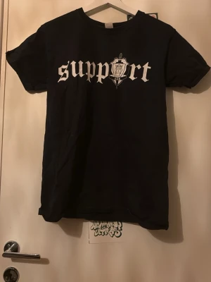 Hammarby tröja Kgb support  - Köpt från kgb souvenir 