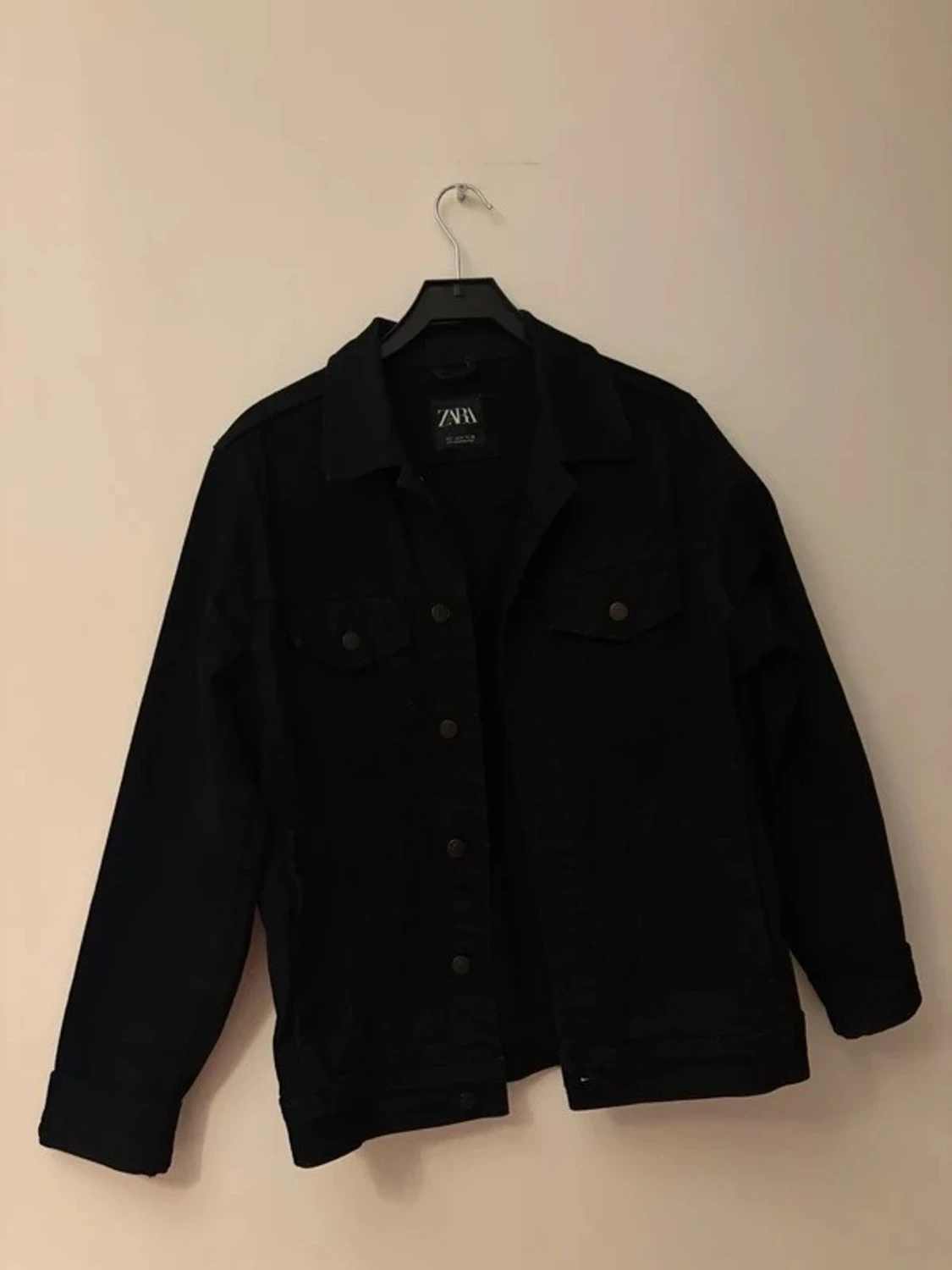 Svart jeansjacka från ZARA - 1