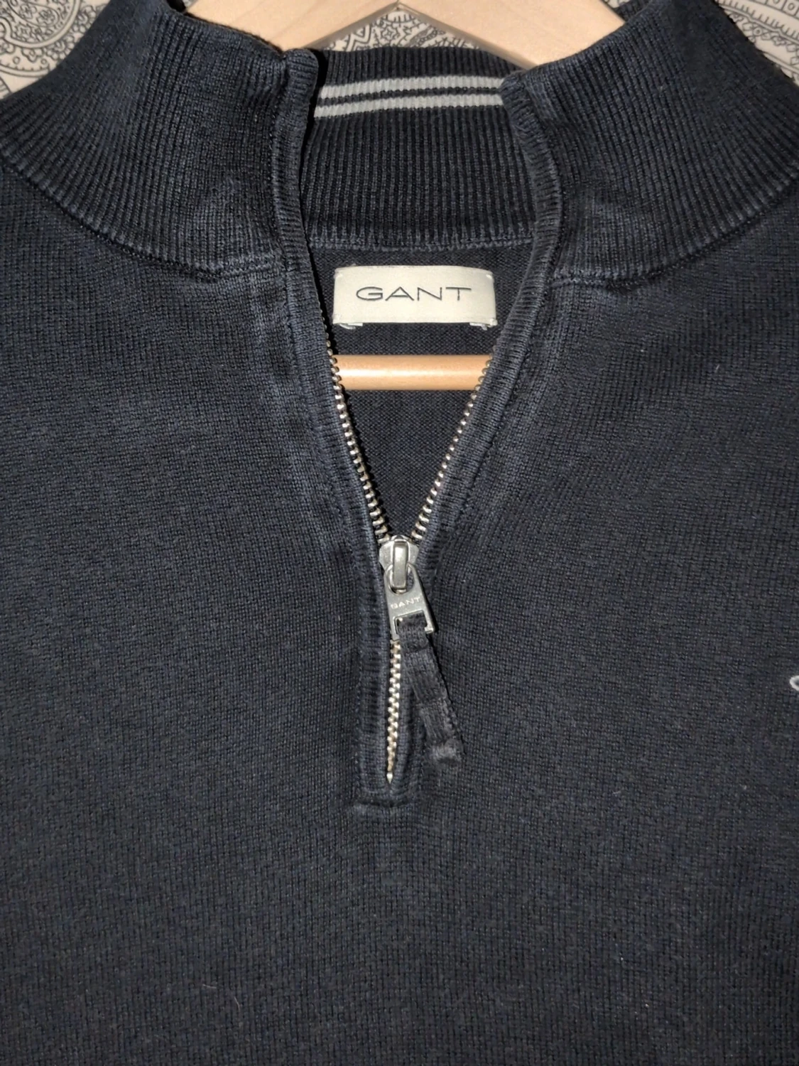 Svart halvzip tröja från Gant - 2