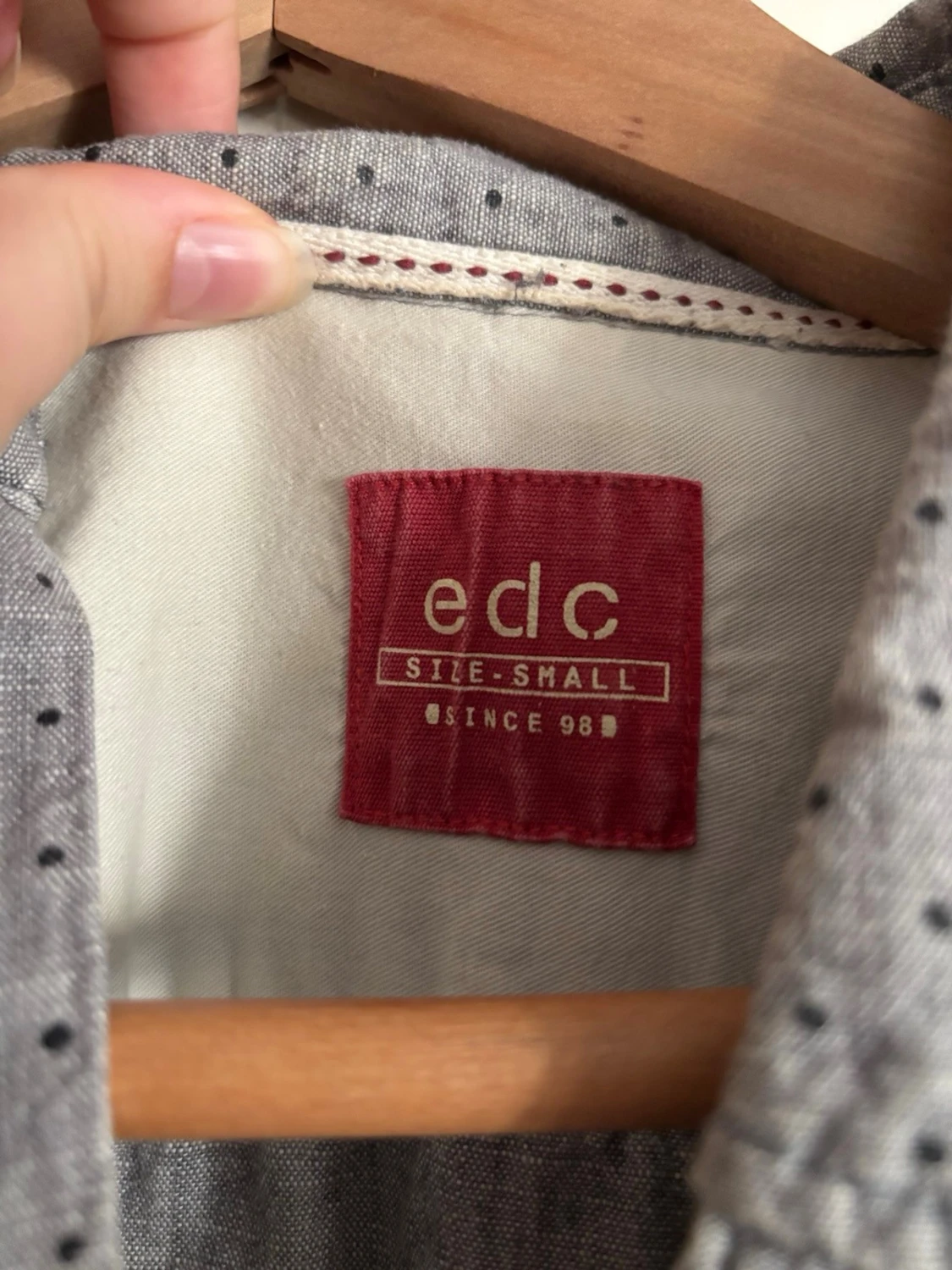 Grå prickig skjorta från edc - 1